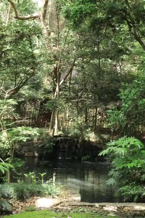 武蔵一宮氷川神社の{uncategorized: "未分類", other: "その他", undefined: "問題あり", building: "その他建物", grave: "お墓", sacred_gate: "鳥居", guardian: "狛犬", statue: "像", buddha: "仏像", history: "歴史", nature: "自然", garden: "庭園", animal: "動物", pagoda: "塔", temizu: "手水舎", mountain_gate: "山門・神門", sanctuary: "本殿・本堂", subordinate: "末社・摂社", art: "芸術", scenery: "景色", jizo: "地蔵", ema: "絵馬", goshuin: "御朱印", omikuji: "おみくじ", items: "授与品その他", amulet: "お守り", goshuincho: "御朱印帳", eats: "食事", festival: "お祭り", votive_dance: "神楽", shichigosan: "七五三参", wedding: "結婚式", experience: "体験その他", initially: "初詣", around: "周辺", anti_infection: "感染症対策"}