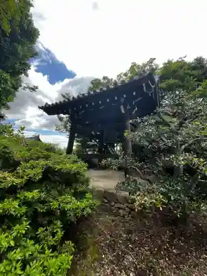 養源院の{uncategorized: "未分類", other: "その他", undefined: "問題あり", building: "その他建物", grave: "お墓", sacred_gate: "鳥居", guardian: "狛犬", statue: "像", buddha: "仏像", history: "歴史", nature: "自然", garden: "庭園", animal: "動物", pagoda: "塔", temizu: "手水舎", mountain_gate: "山門・神門", sanctuary: "本殿・本堂", subordinate: "末社・摂社", art: "芸術", scenery: "景色", jizo: "地蔵", ema: "絵馬", goshuin: "御朱印", omikuji: "おみくじ", items: "授与品その他", amulet: "お守り", goshuincho: "御朱印帳", eats: "食事", festival: "お祭り", votive_dance: "神楽", shichigosan: "七五三参", wedding: "結婚式", experience: "体験その他", initially: "初詣", around: "周辺", anti_infection: "感染症対策"}