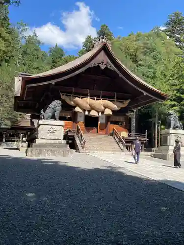 諏訪大社下社秋宮(長野県)