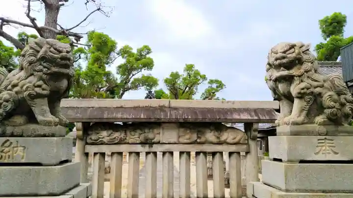 天神社(烏森天神社)の狛犬