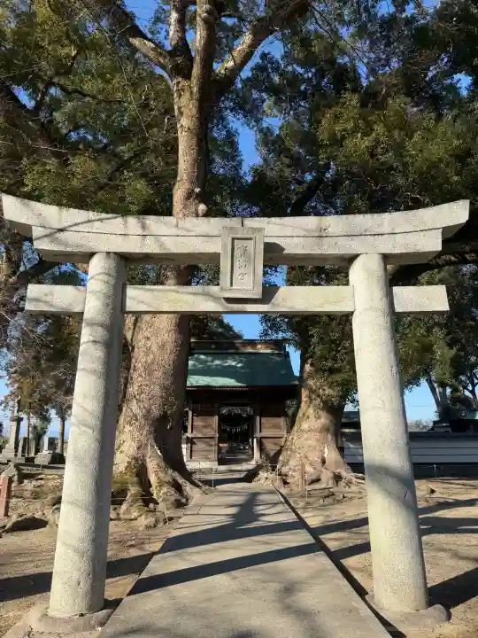 溝口竃門神社の{uncategorized: "未分類", other: "その他", undefined: "問題あり", building: "その他建物", grave: "お墓", sacred_gate: "鳥居", guardian: "狛犬", statue: "像", buddha: "仏像", history: "歴史", nature: "自然", garden: "庭園", animal: "動物", pagoda: "塔", temizu: "手水舎", mountain_gate: "山門・神門", sanctuary: "本殿・本堂", subordinate: "末社・摂社", art: "芸術", scenery: "景色", jizo: "地蔵", ema: "絵馬", goshuin: "御朱印", omikuji: "おみくじ", items: "授与品その他", amulet: "お守り", goshuincho: "御朱印帳", eats: "食事", festival: "お祭り", votive_dance: "神楽", shichigosan: "七五三参", wedding: "結婚式", experience: "体験その他", initially: "初詣", around: "周辺", anti_infection: "感染症対策"}