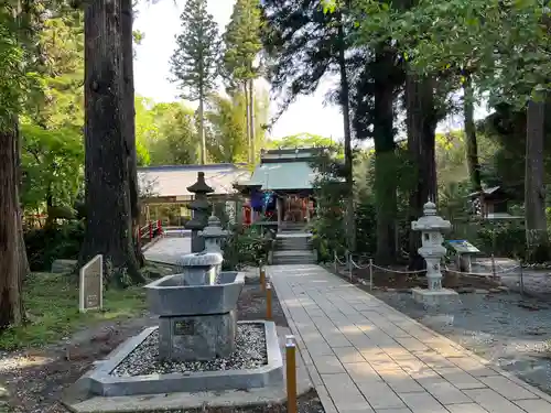 白川吉見神社の建物その他