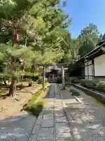 建仁寺(建仁禅寺)の{uncategorized: "未分類", other: "その他", undefined: "問題あり", building: "その他建物", grave: "お墓", sacred_gate: "鳥居", guardian: "狛犬", statue: "像", buddha: "仏像", history: "歴史", nature: "自然", garden: "庭園", animal: "動物", pagoda: "塔", temizu: "手水舎", mountain_gate: "山門・神門", sanctuary: "本殿・本堂", subordinate: "末社・摂社", art: "芸術", scenery: "景色", jizo: "地蔵", ema: "絵馬", goshuin: "御朱印", omikuji: "おみくじ", items: "授与品その他", amulet: "お守り", goshuincho: "御朱印帳", eats: "食事", festival: "お祭り", votive_dance: "神楽", shichigosan: "七五三参", wedding: "結婚式", experience: "体験その他", initially: "初詣", around: "周辺", anti_infection: "感染症対策"}