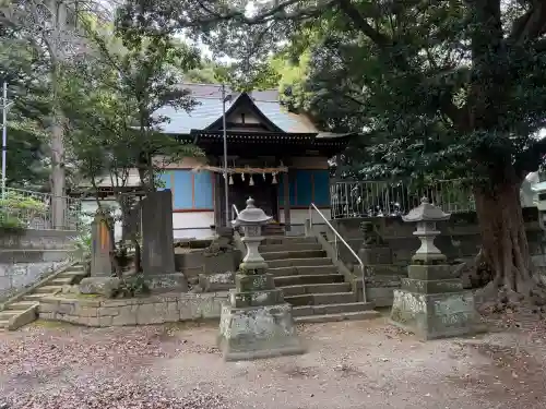 神明社の{uncategorized: "未分類", other: "その他", undefined: "問題あり", building: "その他建物", grave: "お墓", sacred_gate: "鳥居", guardian: "狛犬", statue: "像", buddha: "仏像", history: "歴史", nature: "自然", garden: "庭園", animal: "動物", pagoda: "塔", temizu: "手水舎", mountain_gate: "山門・神門", sanctuary: "本殿・本堂", subordinate: "末社・摂社", art: "芸術", scenery: "景色", jizo: "地蔵", ema: "絵馬", goshuin: "御朱印", omikuji: "おみくじ", items: "授与品その他", amulet: "お守り", goshuincho: "御朱印帳", eats: "食事", festival: "お祭り", votive_dance: "神楽", shichigosan: "七五三参", wedding: "結婚式", experience: "体験その他", initially: "初詣", around: "周辺", anti_infection: "感染症対策"}