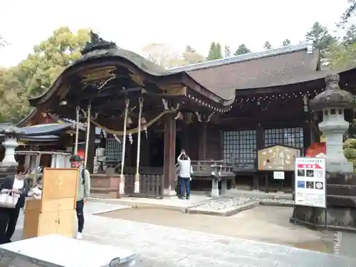 武田神社の本殿・本堂