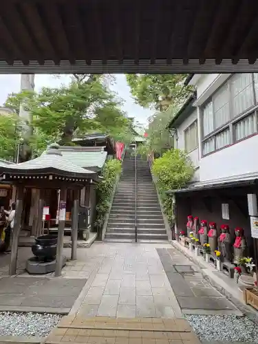 弘明寺の{uncategorized: "未分類", other: "その他", undefined: "問題あり", building: "その他建物", grave: "お墓", sacred_gate: "鳥居", guardian: "狛犬", statue: "像", buddha: "仏像", history: "歴史", nature: "自然", garden: "庭園", animal: "動物", pagoda: "塔", temizu: "手水舎", mountain_gate: "山門・神門", sanctuary: "本殿・本堂", subordinate: "末社・摂社", art: "芸術", scenery: "景色", jizo: "地蔵", ema: "絵馬", goshuin: "御朱印", omikuji: "おみくじ", items: "授与品その他", amulet: "お守り", goshuincho: "御朱印帳", eats: "食事", festival: "お祭り", votive_dance: "神楽", shichigosan: "七五三参", wedding: "結婚式", experience: "体験その他", initially: "初詣", around: "周辺", anti_infection: "感染症対策"}