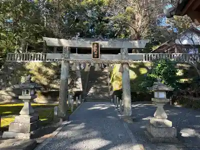 事任八幡宮の鳥居