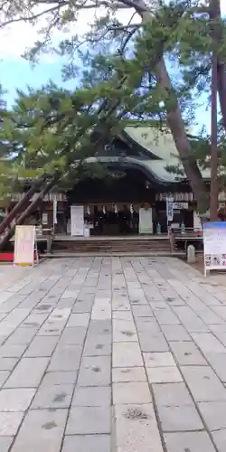 白山神社の本殿