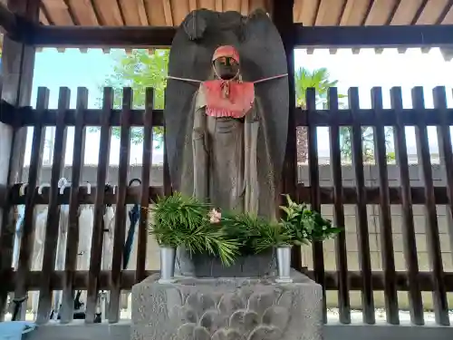三学院の{uncategorized: "未分類", other: "その他", undefined: "問題あり", building: "その他建物", grave: "お墓", sacred_gate: "鳥居", guardian: "狛犬", statue: "像", buddha: "仏像", history: "歴史", nature: "自然", garden: "庭園", animal: "動物", pagoda: "塔", temizu: "手水舎", mountain_gate: "山門・神門", sanctuary: "本殿・本堂", subordinate: "末社・摂社", art: "芸術", scenery: "景色", jizo: "地蔵", ema: "絵馬", goshuin: "御朱印", omikuji: "おみくじ", items: "授与品その他", amulet: "お守り", goshuincho: "御朱印帳", eats: "食事", festival: "お祭り", votive_dance: "神楽", shichigosan: "七五三参", wedding: "結婚式", experience: "体験その他", initially: "初詣", around: "周辺", anti_infection: "感染症対策"}