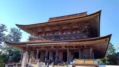 金峯山寺の本殿・本堂