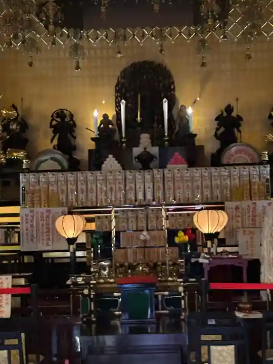 成田山横浜別院延命院の{uncategorized: "未分類", other: "その他", undefined: "問題あり", building: "その他建物", grave: "お墓", sacred_gate: "鳥居", guardian: "狛犬", statue: "像", buddha: "仏像", history: "歴史", nature: "自然", garden: "庭園", animal: "動物", pagoda: "塔", temizu: "手水舎", mountain_gate: "山門・神門", sanctuary: "本殿・本堂", subordinate: "末社・摂社", art: "芸術", scenery: "景色", jizo: "地蔵", ema: "絵馬", goshuin: "御朱印", omikuji: "おみくじ", items: "授与品その他", amulet: "お守り", goshuincho: "御朱印帳", eats: "食事", festival: "お祭り", votive_dance: "神楽", shichigosan: "七五三参", wedding: "結婚式", experience: "体験その他", initially: "初詣", around: "周辺", anti_infection: "感染症対策"}