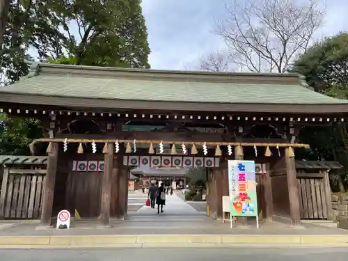 砥鹿神社（里宮）の山門・神門
