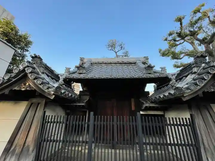常順寺の山門・神門