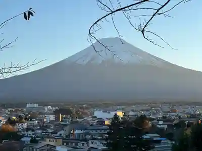 新倉富士浅間神社(山梨県)