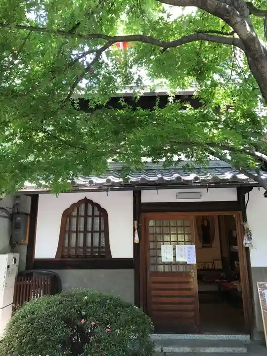 宝蔵寺の本殿・本堂