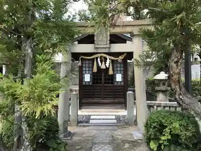 鶴羽根神社の鳥居