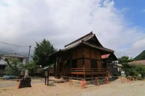 天神社の本殿