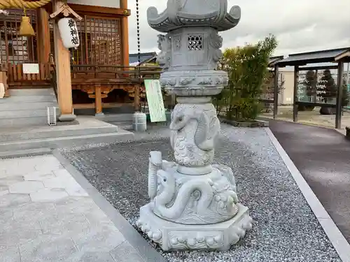 岩国白蛇神社の建物その他