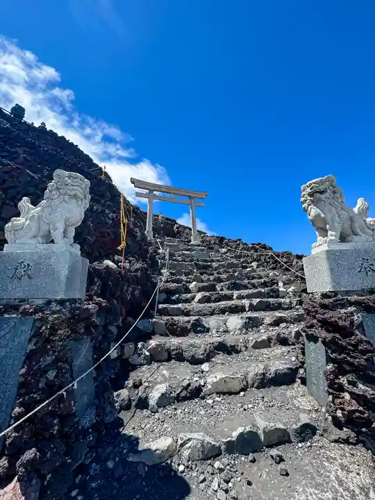 富士山頂上浅間大社奥宮(静岡県)