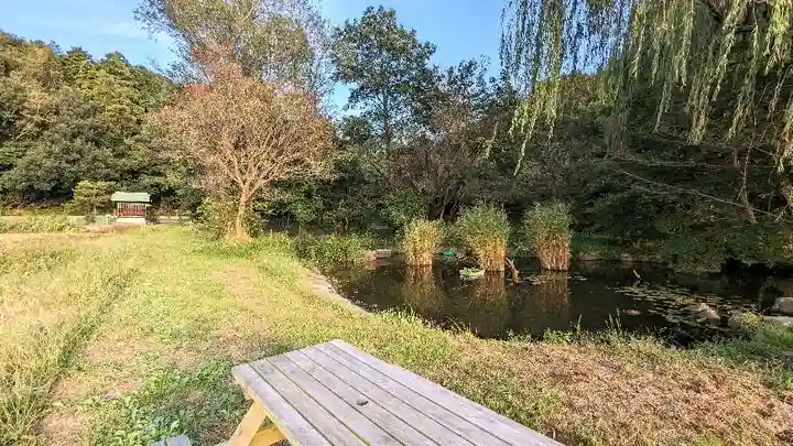 乳清水神社の周辺