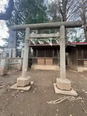 氷川神社の{uncategorized: "未分類", other: "その他", undefined: "問題あり", building: "その他建物", grave: "お墓", sacred_gate: "鳥居", guardian: "狛犬", statue: "像", buddha: "仏像", history: "歴史", nature: "自然", garden: "庭園", animal: "動物", pagoda: "塔", temizu: "手水舎", mountain_gate: "山門・神門", sanctuary: "本殿・本堂", subordinate: "末社・摂社", art: "芸術", scenery: "景色", jizo: "地蔵", ema: "絵馬", goshuin: "御朱印", omikuji: "おみくじ", items: "授与品その他", amulet: "お守り", goshuincho: "御朱印帳", eats: "食事", festival: "お祭り", votive_dance: "神楽", shichigosan: "七五三参", wedding: "結婚式", experience: "体験その他", initially: "初詣", around: "周辺", anti_infection: "感染症対策"}