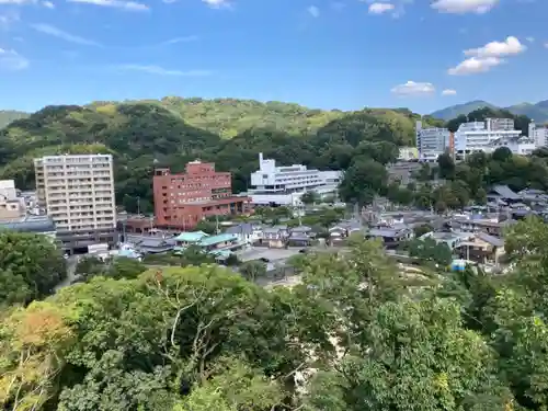 岩崎神社の周辺