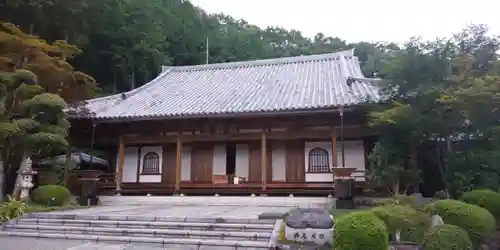 崇禅寺の本殿・本堂