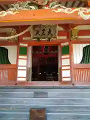 青岸渡寺の本殿