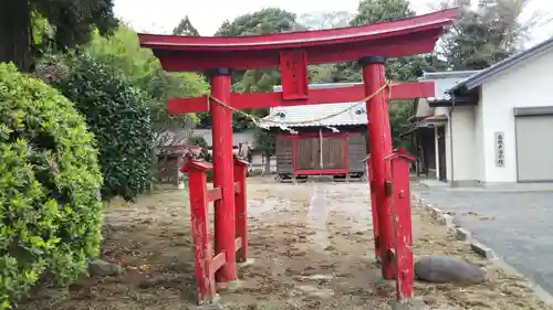 稲荷神社の鳥居