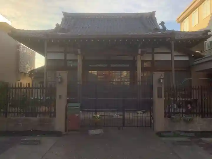 信徳寺の本殿・本堂