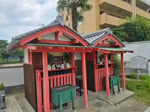 愛染堂勝鬘院の末社・摂社