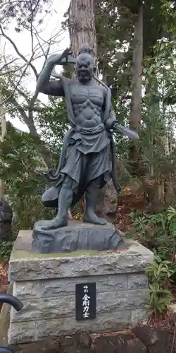 高蔵寺の像