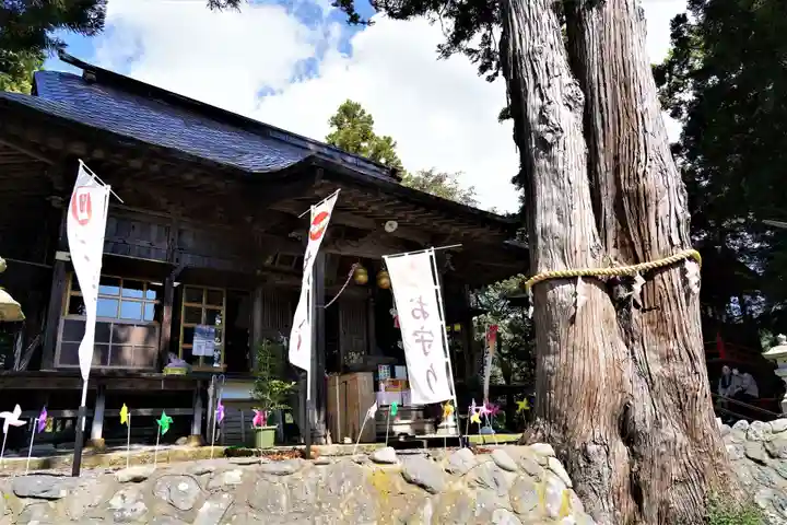 高司神社〜むすびの神の鎮まる社〜の本殿・本堂