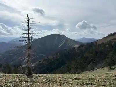 劔山本宮宝蔵石神社(徳島県)
