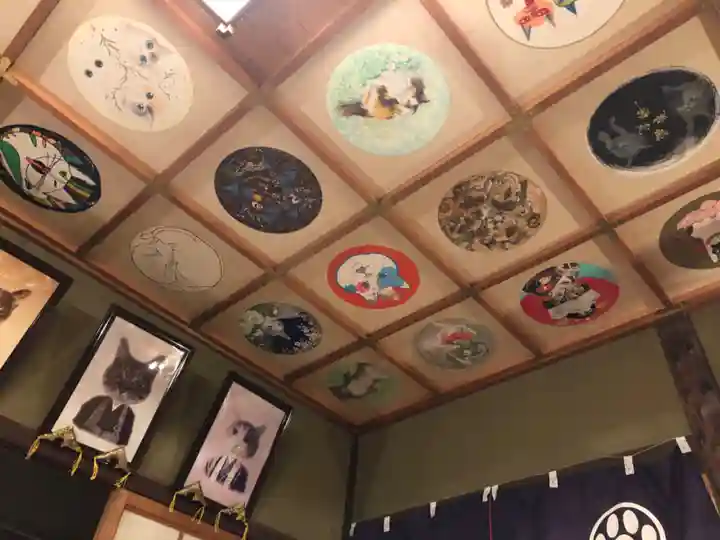 猫猫寺の芸術