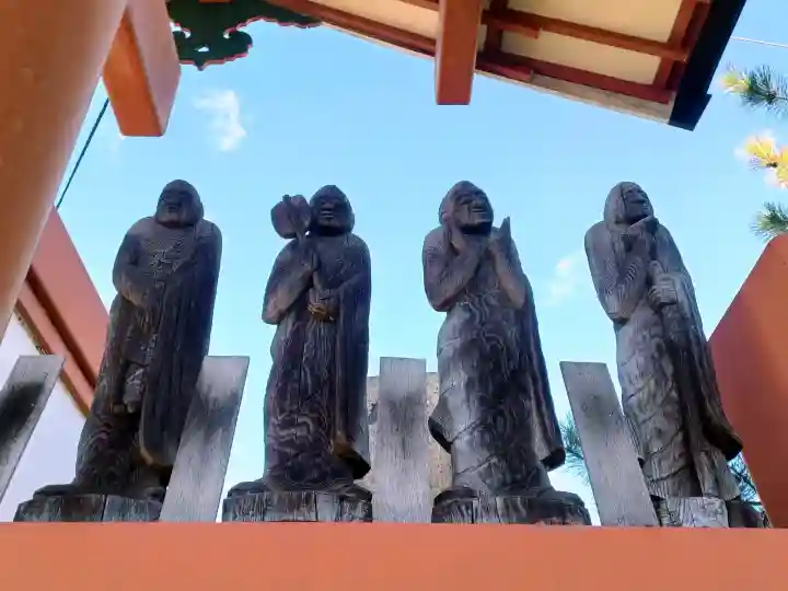 雲竜寺の{uncategorized: "未分類", other: "その他", undefined: "問題あり", building: "その他建物", grave: "お墓", sacred_gate: "鳥居", guardian: "狛犬", statue: "像", buddha: "仏像", history: "歴史", nature: "自然", garden: "庭園", animal: "動物", pagoda: "塔", temizu: "手水舎", mountain_gate: "山門・神門", sanctuary: "本殿・本堂", subordinate: "末社・摂社", art: "芸術", scenery: "景色", jizo: "地蔵", ema: "絵馬", goshuin: "御朱印", omikuji: "おみくじ", items: "授与品その他", amulet: "お守り", goshuincho: "御朱印帳", eats: "食事", festival: "お祭り", votive_dance: "神楽", shichigosan: "七五三参", wedding: "結婚式", experience: "体験その他", initially: "初詣", around: "周辺", anti_infection: "感染症対策"}