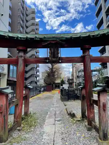 慈恵稲荷神社の鳥居