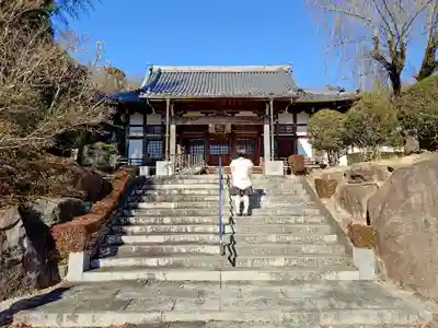 本泉寺の本殿・本堂