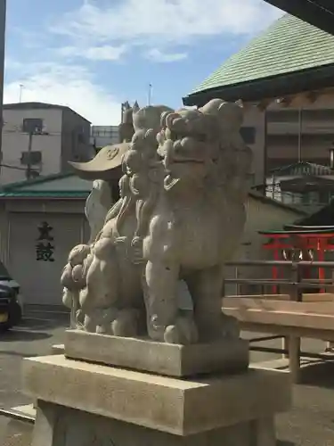 三津神社の狛犬