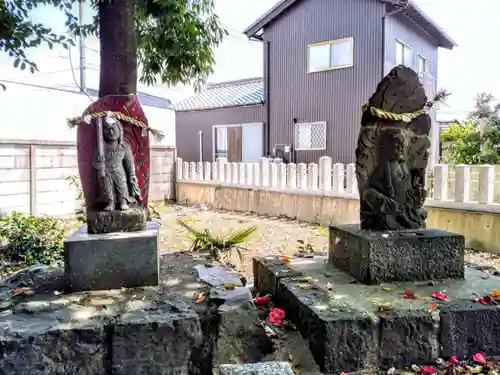 諏訪神社の仏像