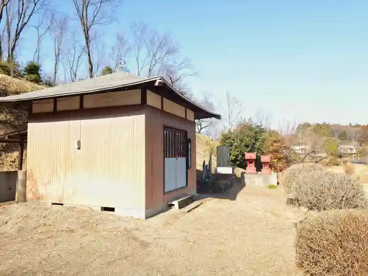 摩尼庵堂の{uncategorized: "未分類", other: "その他", undefined: "問題あり", building: "その他建物", grave: "お墓", sacred_gate: "鳥居", guardian: "狛犬", statue: "像", buddha: "仏像", history: "歴史", nature: "自然", garden: "庭園", animal: "動物", pagoda: "塔", temizu: "手水舎", mountain_gate: "山門・神門", sanctuary: "本殿・本堂", subordinate: "末社・摂社", art: "芸術", scenery: "景色", jizo: "地蔵", ema: "絵馬", goshuin: "御朱印", omikuji: "おみくじ", items: "授与品その他", amulet: "お守り", goshuincho: "御朱印帳", eats: "食事", festival: "お祭り", votive_dance: "神楽", shichigosan: "七五三参", wedding: "結婚式", experience: "体験その他", initially: "初詣", around: "周辺", anti_infection: "感染症対策"}