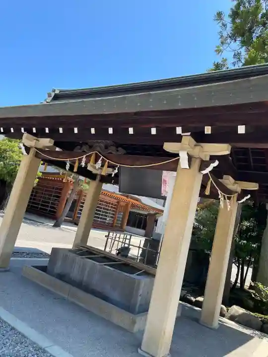 神明神社の手水舎