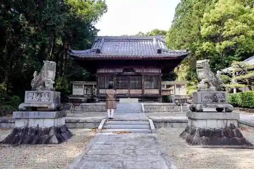 八柱社の本殿・本堂