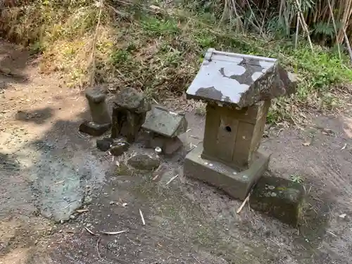 嚴嶋神社の末社