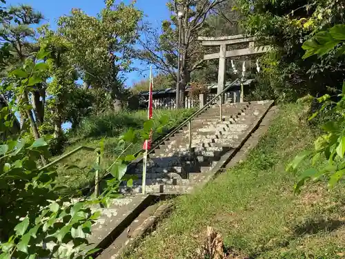 片瀬諏訪神社の鳥居