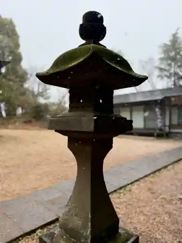 白鳥神社の{uncategorized: "未分類", other: "その他", undefined: "問題あり", building: "その他建物", grave: "お墓", sacred_gate: "鳥居", guardian: "狛犬", statue: "像", buddha: "仏像", history: "歴史", nature: "自然", garden: "庭園", animal: "動物", pagoda: "塔", temizu: "手水舎", mountain_gate: "山門・神門", sanctuary: "本殿・本堂", subordinate: "末社・摂社", art: "芸術", scenery: "景色", jizo: "地蔵", ema: "絵馬", goshuin: "御朱印", omikuji: "おみくじ", items: "授与品その他", amulet: "お守り", goshuincho: "御朱印帳", eats: "食事", festival: "お祭り", votive_dance: "神楽", shichigosan: "七五三参", wedding: "結婚式", experience: "体験その他", initially: "初詣", around: "周辺", anti_infection: "感染症対策"}