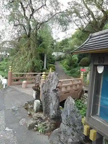 大光寺の山門