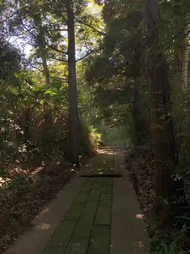 皇産靈神社の建物その他