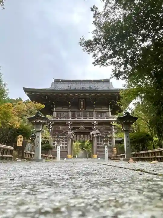 秋葉山本宮 秋葉神社 上社の{uncategorized: "未分類", other: "その他", undefined: "問題あり", building: "その他建物", grave: "お墓", sacred_gate: "鳥居", guardian: "狛犬", statue: "像", buddha: "仏像", history: "歴史", nature: "自然", garden: "庭園", animal: "動物", pagoda: "塔", temizu: "手水舎", mountain_gate: "山門・神門", sanctuary: "本殿・本堂", subordinate: "末社・摂社", art: "芸術", scenery: "景色", jizo: "地蔵", ema: "絵馬", goshuin: "御朱印", omikuji: "おみくじ", items: "授与品その他", amulet: "お守り", goshuincho: "御朱印帳", eats: "食事", festival: "お祭り", votive_dance: "神楽", shichigosan: "七五三参", wedding: "結婚式", experience: "体験その他", initially: "初詣", around: "周辺", anti_infection: "感染症対策"}