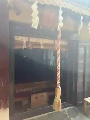 横浜御嶽神社の{uncategorized: "未分類", other: "その他", undefined: "問題あり", building: "その他建物", grave: "お墓", sacred_gate: "鳥居", guardian: "狛犬", statue: "像", buddha: "仏像", history: "歴史", nature: "自然", garden: "庭園", animal: "動物", pagoda: "塔", temizu: "手水舎", mountain_gate: "山門・神門", sanctuary: "本殿・本堂", subordinate: "末社・摂社", art: "芸術", scenery: "景色", jizo: "地蔵", ema: "絵馬", goshuin: "御朱印", omikuji: "おみくじ", items: "授与品その他", amulet: "お守り", goshuincho: "御朱印帳", eats: "食事", festival: "お祭り", votive_dance: "神楽", shichigosan: "七五三参", wedding: "結婚式", experience: "体験その他", initially: "初詣", around: "周辺", anti_infection: "感染症対策"}